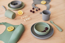 Afbeelding in Gallery-weergave laden, Kinderserviesset siliconen 4-delig - Storm Grey - Jollein
