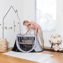 Afbeelding in Gallery-weergave laden, Instant Travel Cot - Grey Rock - Aeromoov
