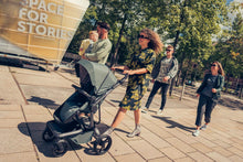 Afbeelding in Gallery-weergave laden, Kinderwagen Spider zwart - Qtus
