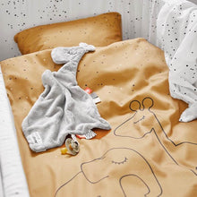 Afbeelding in Gallery-weergave laden, Bedlinnen Dreamy Dots Babybed Mosterd- Done By Deer
