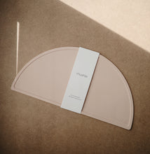 Afbeelding in Gallery-weergave laden, Placemat Siliconen Blush - Mushie
