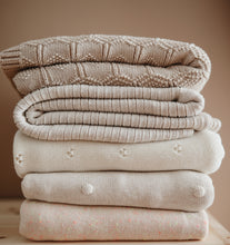 Afbeelding in Gallery-weergave laden, Deken knit Confetti Ivory - Mushie
