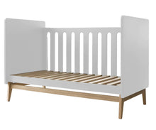 Afbeelding in Gallery-weergave laden, Baby bed 120 x 60 cm opvormbaar tot zitbank wit - Pericles
