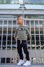 Afbeelding in Gallery-weergave laden, Lucky Sweater Army Green - Lucky No 7
