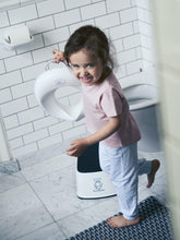 Afbeelding in Gallery-weergave laden, Toilettraining Stoel Wit - Babybjörn
