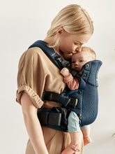 Afbeelding in Gallery-weergave laden, Draagzak Harmony 0-3j  Diverse kleuren- Babybjörn
