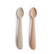 Afbeelding in Gallery-weergave laden, Set Siliconen lepels Blush/Shifting Sand - Mushie
