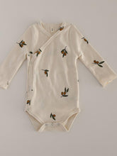 Afbeelding in Gallery-weergave laden, Bodysuit Wrap Olive Garden - Organic Zoo
