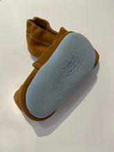 Afbeelding in Gallery-weergave laden, Babyschoentjes zachte zool - Cognac - Stabifoot
