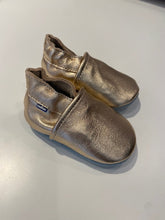 Afbeelding in Gallery-weergave laden, Babyschoentjes zachte zool - Goud - Stabifoot
